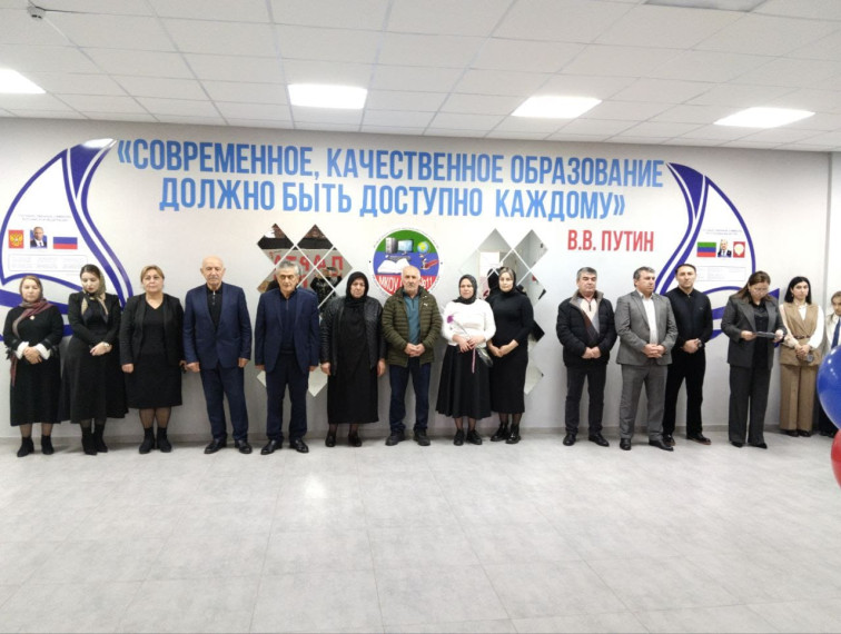Участие во Всероссийской патриотической акции «Открытие Парты Героя».